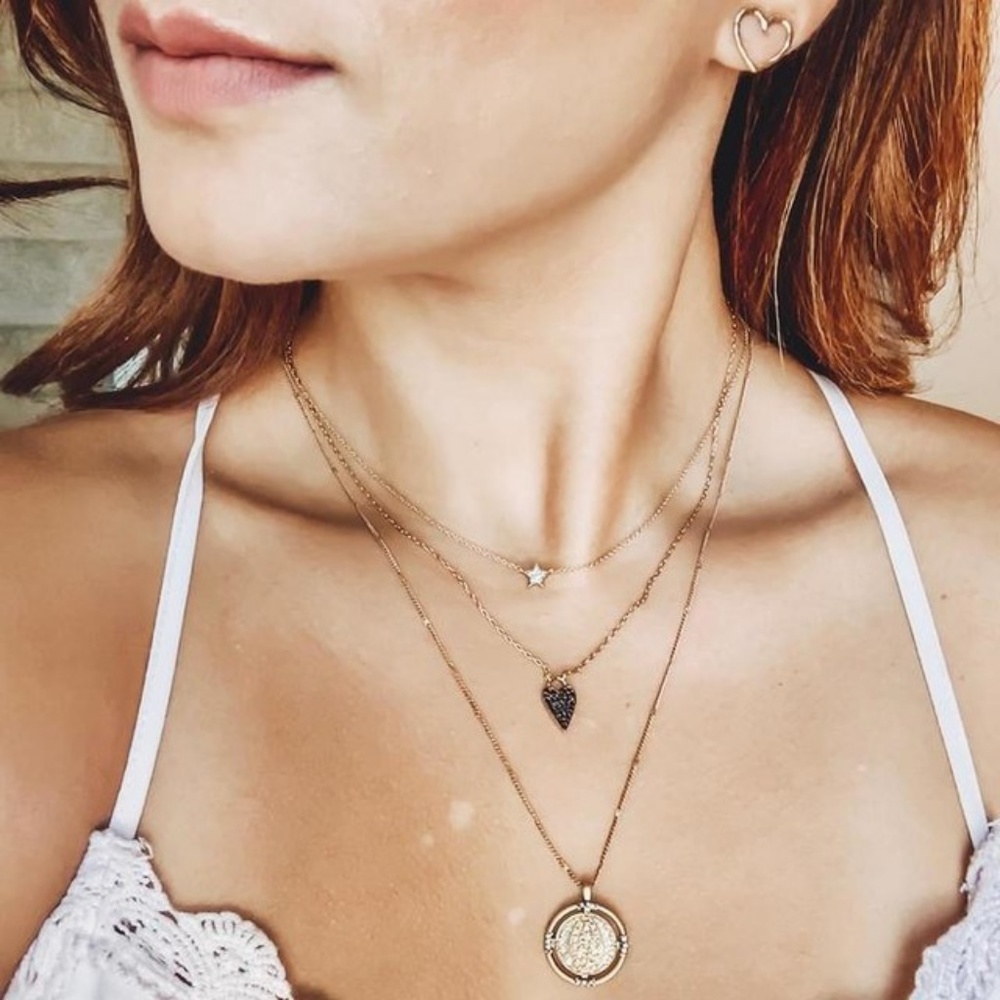 Stella & Dot | Delicate Vintage Gold Julia Coin Pendant Layering Necklace - Picture 3 of 10